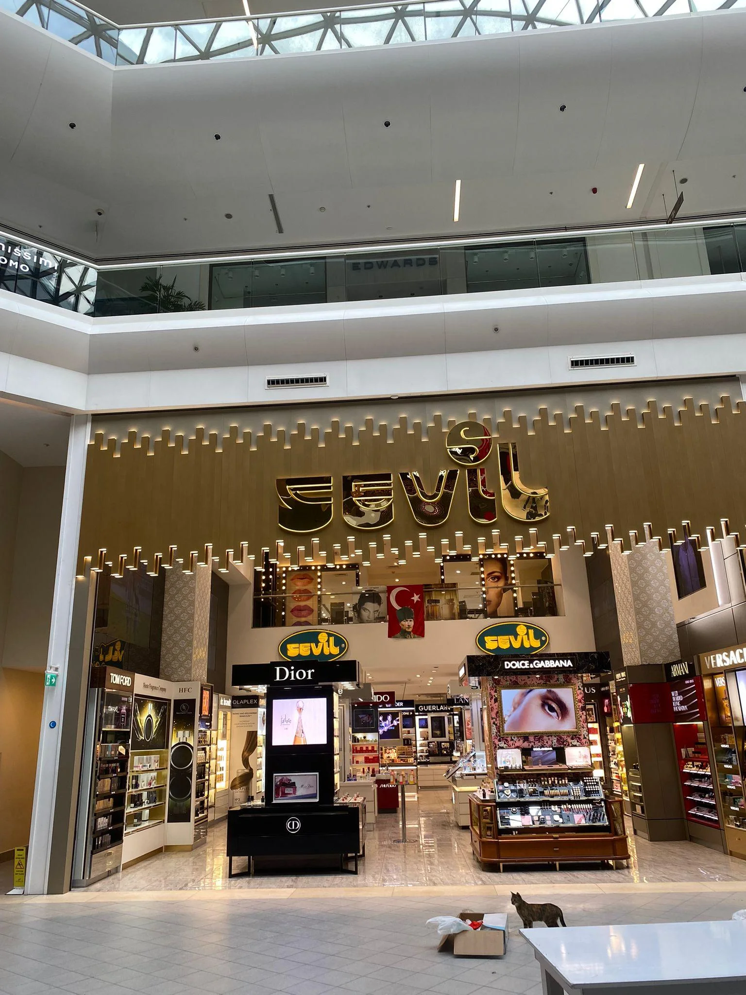 SEVİL PARFÜMERİ AKASYA AVM